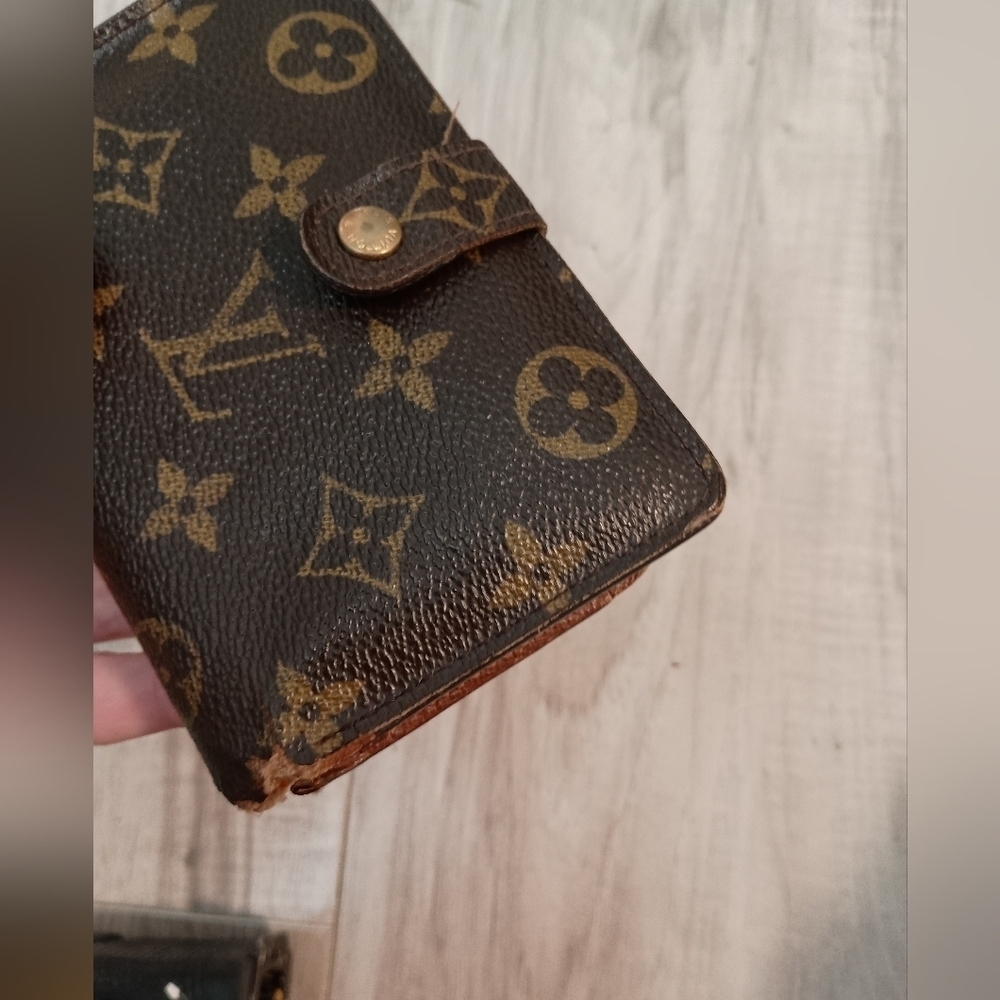LOUIS VUITTON Monogram Canvas Leather French Compact Clutch Wallet - Picture 6 of 14